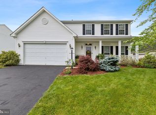 18845 Pier Trail Dr, Triangle, VA 22172