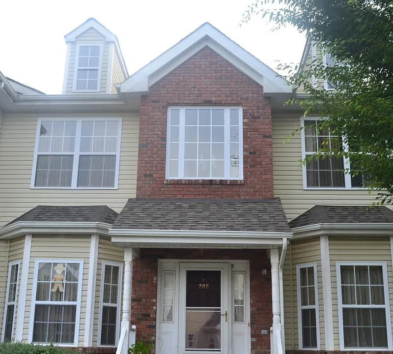 295 Pinelli Dr