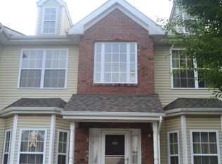 295 Pinelli Dr, Piscataway, NJ 08854