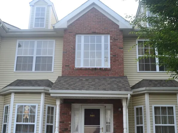 295 Pinelli Dr, Piscataway, NJ 08854