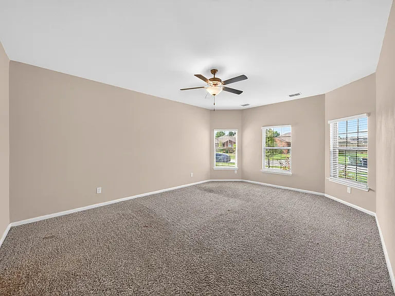 311 Foster Ln — Photo 24