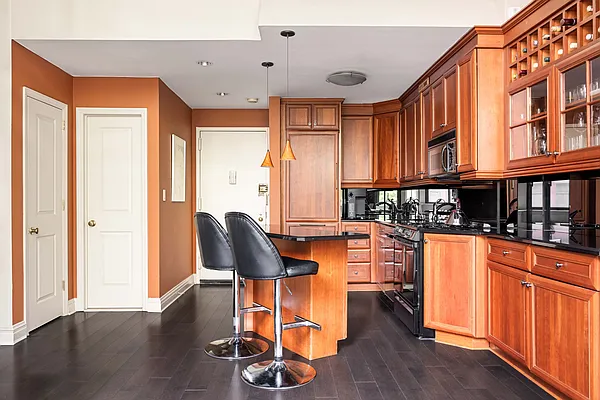 Kitchen, photo 1