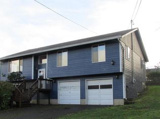 3690 NE 40th St, Neotsu, OR 97364