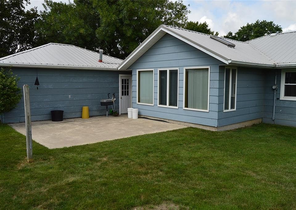 2nd image of 216 Riverview Dr