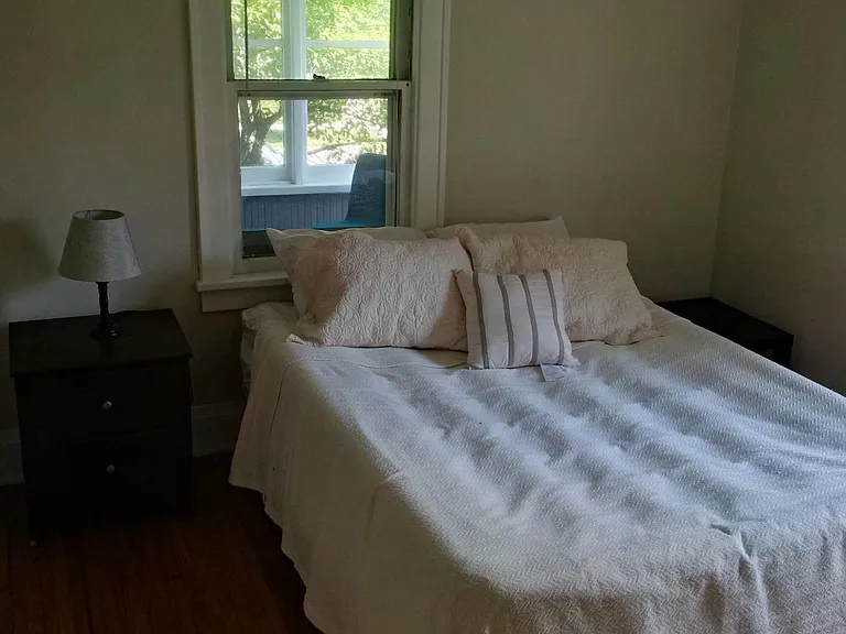 1432 Hague Ave — Photo 3