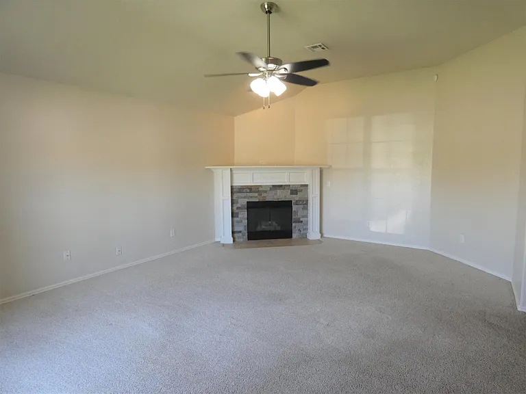 4220 Manhattan Dr — Photo 10