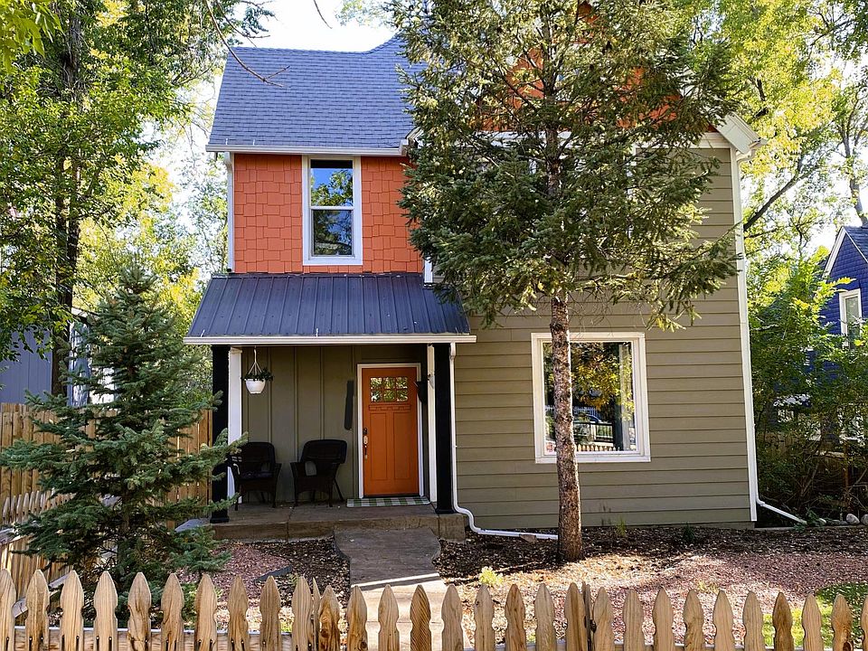 Front with xeriscape landscaping