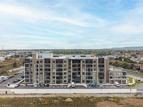 2nd image of 5055 Greenlane #329