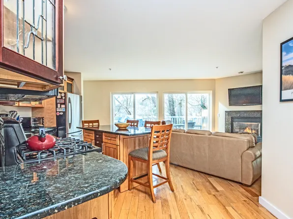 202A Bradford Street #U4, Provincetown, MA 02657