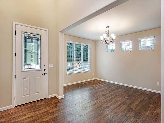 3rd image of 7741 52nd Ave NE