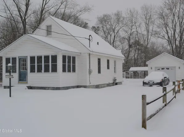 2 Garner Street, Queensbury, NY 12804