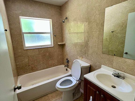 2nd image of 5945 Ithaca Cir W
