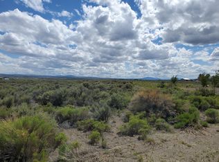 3000 Sunrise Cir, Christmas Valley, OR 97641