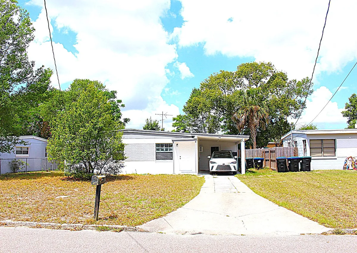 Building Photo - 920 Hacienda Ct