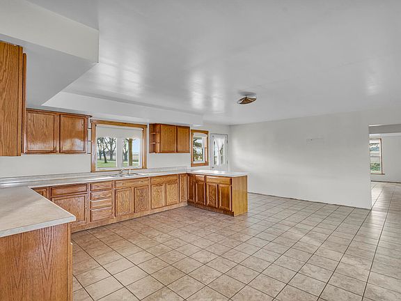 4th image of 29301 N Dr S