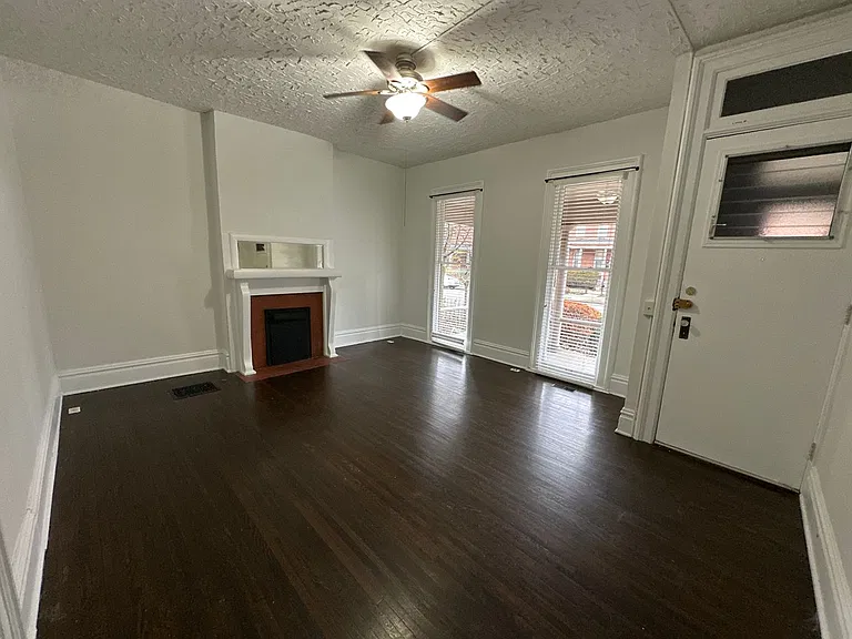 Smith Pl 47 NCR — Photo 3