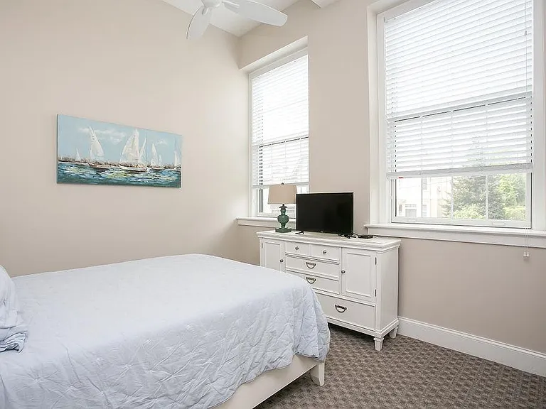32 Carey St #1D — Photo 19