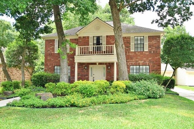 1st image of 3811 Scenic Valley Dr