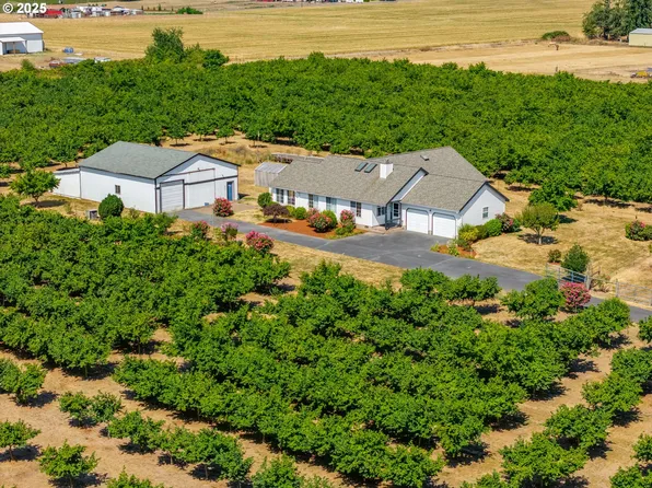 3491 NE Hawn Creek Rd, McMinnville, OR 97128