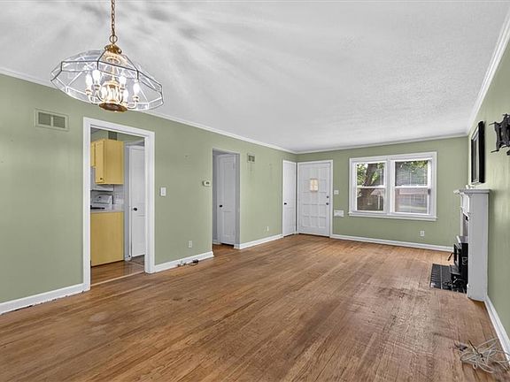 4th image of 5306 W 71st St