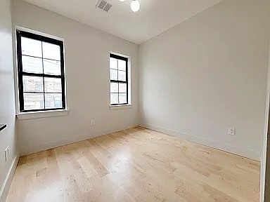 5th image of 517 Grand Ave #F