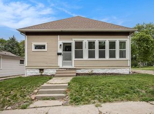 4220 Lenox Ave, Lincoln, NE 68510