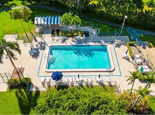 1200 Saint Charles Pl APT 214, Hollywood, FL 33026