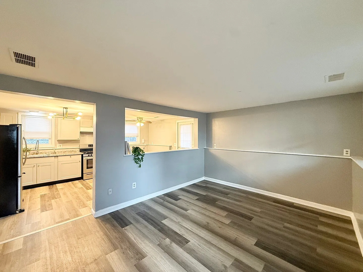 3 bed, 1300 sqft, $1,800 — Photo 3