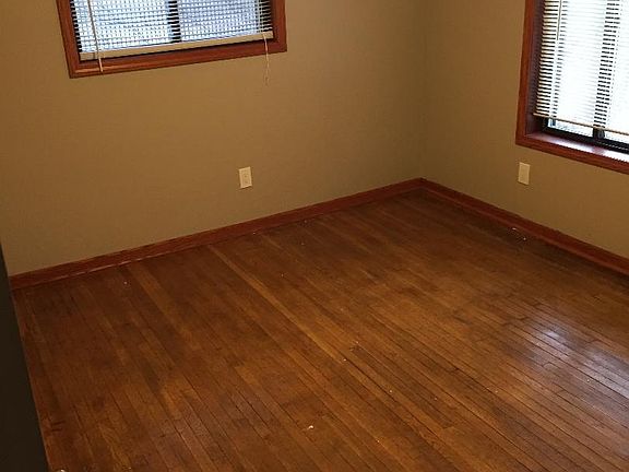 4th image of 945 Beardsley St #2