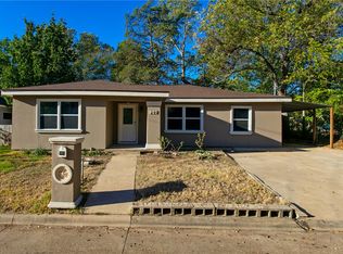 903 Travis St, Bryan, TX 77803