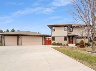 W5069 Takodah Dr, Fond Du Lac, WI 54935