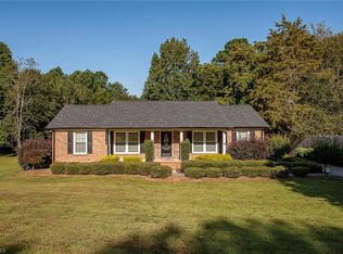 920 McClellan Pl, Greensboro, NC 27409