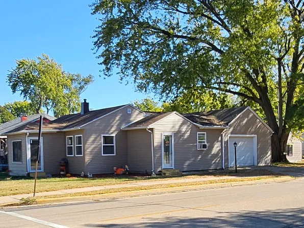 1115 W 19th St, Rock Falls, IL 61071