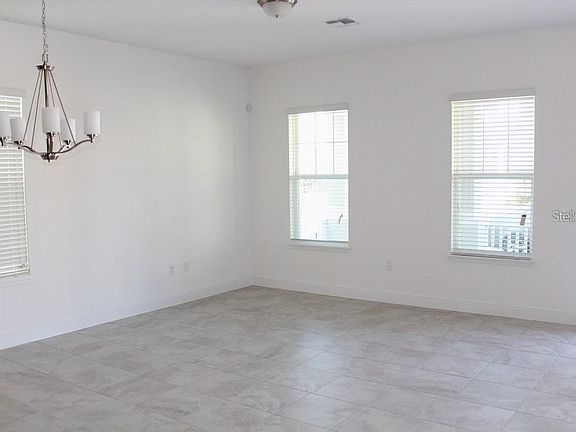 5th image of 9487 Meadow Hunt Way