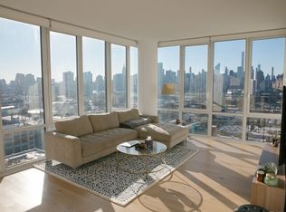 4220 24th St APT 19D, Long Island City, NY 11101