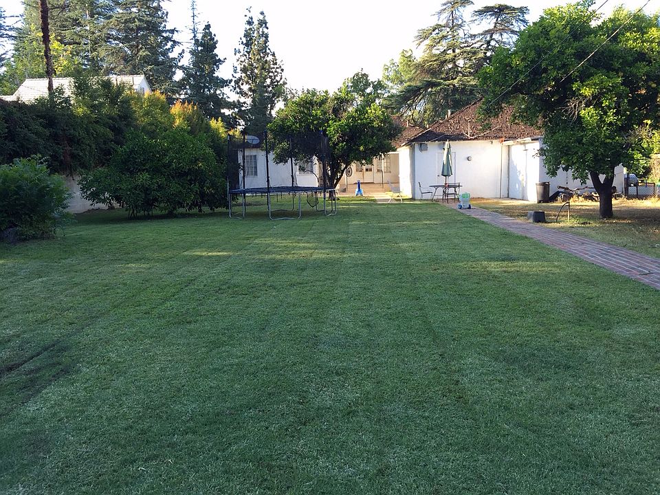 1st image of 13818 Chandler Blvd