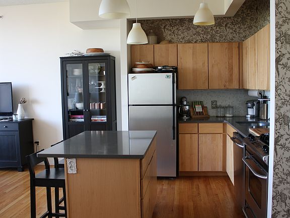 2nd image of 475 Sterling Pl APT 4E