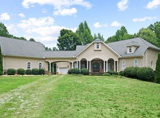 20 Clydesdale Ct, Newnan, GA 30263