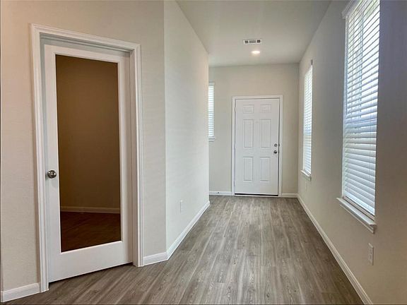 3rd image of 6431 Lakeview Haven Dr