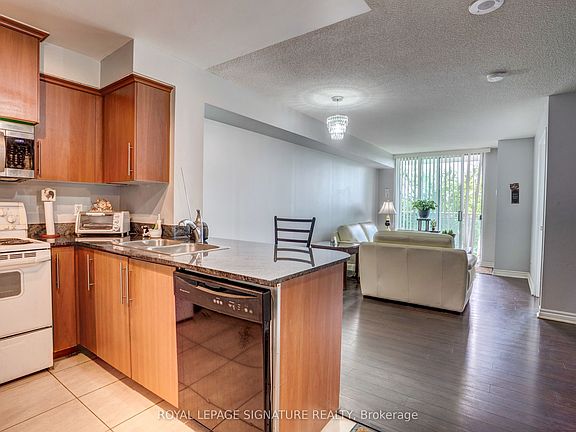 5th image of 8 Rosebank Dr #3M