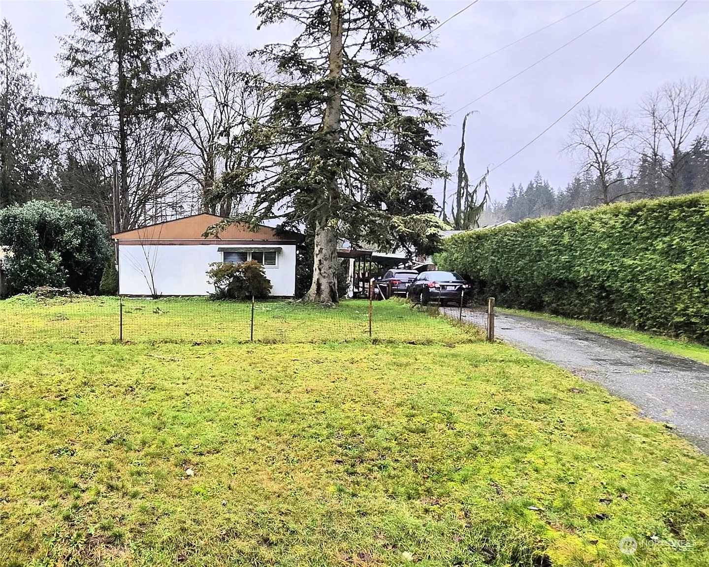 6309 152 Avenue NE photo 1