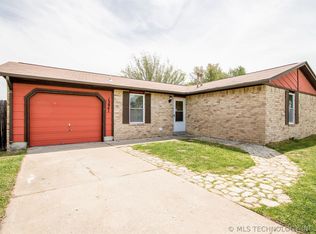 13941 S Poplar St, Glenpool, OK 74033