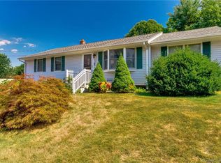 9 Brookview Ave, Wallingford, CT 06492