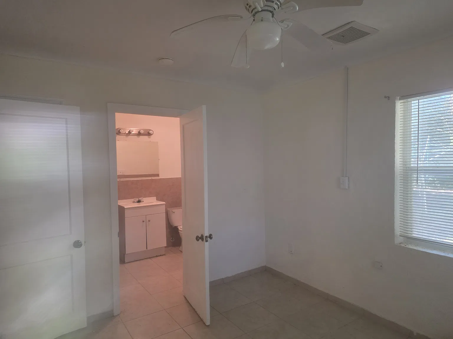 1 bed, 517 sqft, $1,300 — Photo 3