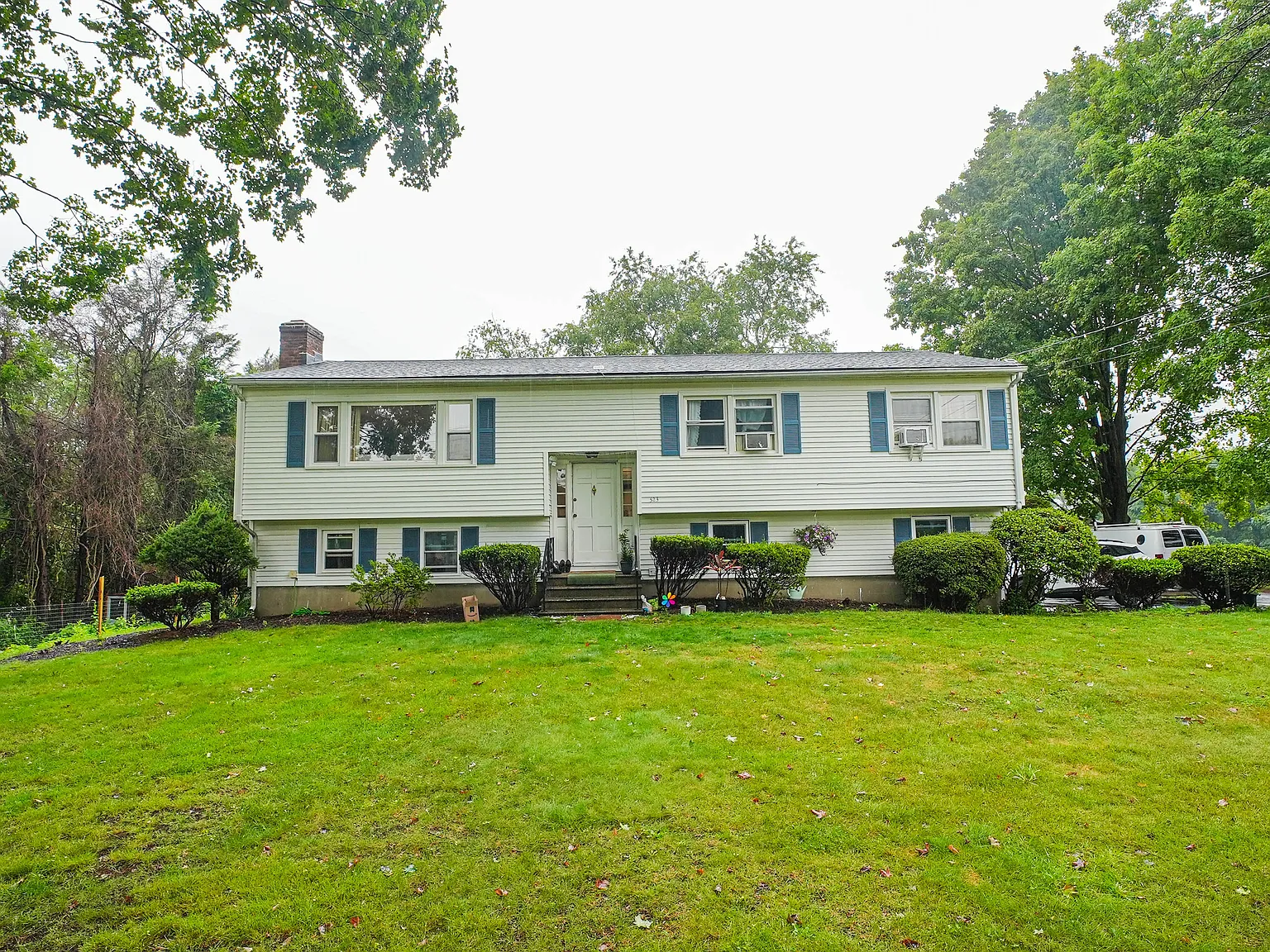 3 bed, 1288 sqft, $2,999 — Photo 3