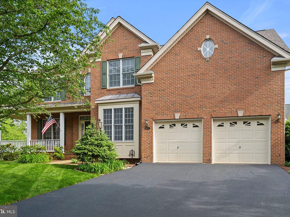 1st image of 15077 Sycamore Hills Pl