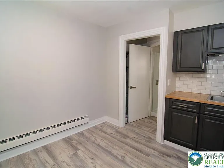 522 Jubilee St #2 — Photo 8