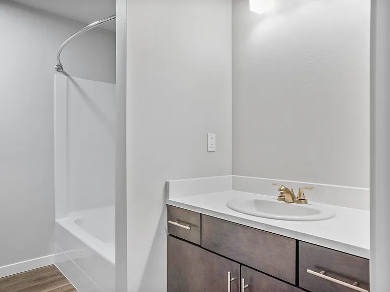 Fisher Park Apartments — Photo 24