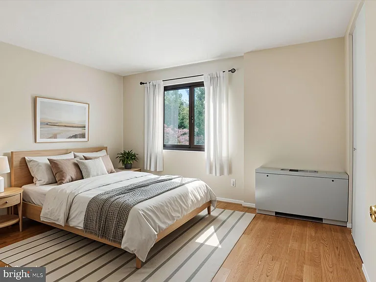 600 Roosevelt Blvd #317 — Photo 4