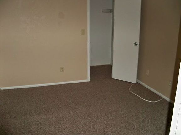3rd image of 8949 W Loma Ln